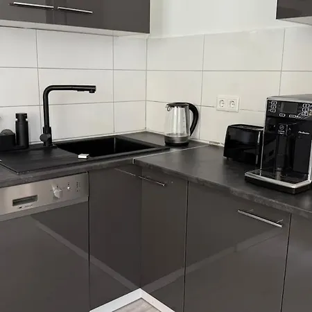 Zentral & Modern Naehe Duesseldorf Und Koeln * ヴッパータール