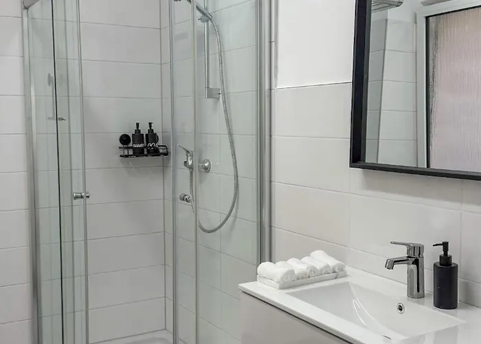 Zentral & Modern Naehe Duesseldorf Und Koeln